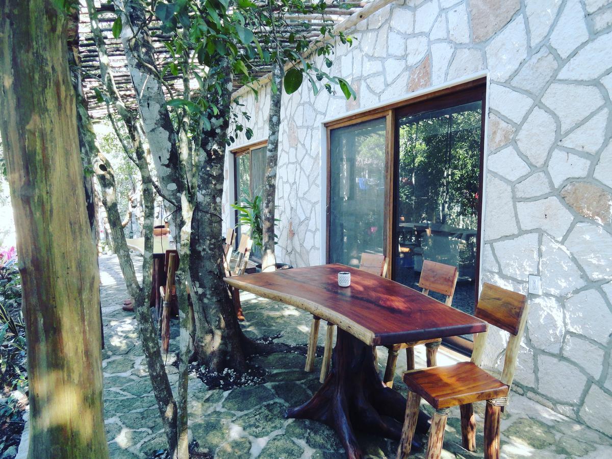 Escarabajo Rojo Acomodação com café da manhã Tulum Exterior foto